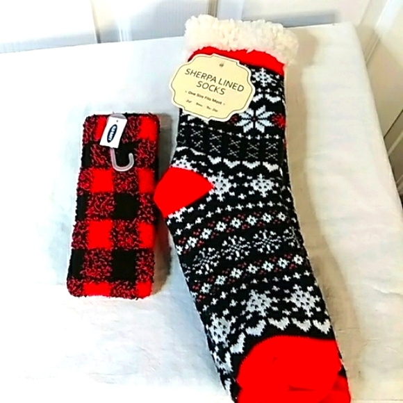 NWT bundle, Sherpa lined socks (grip bottoms) and old Navy headband. - Picture 1 of 2